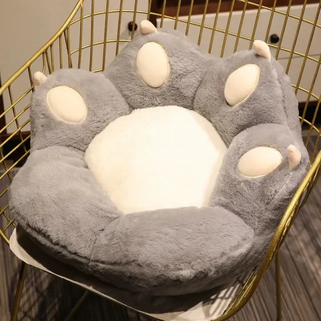Coussin patte de chat doux et moelleux